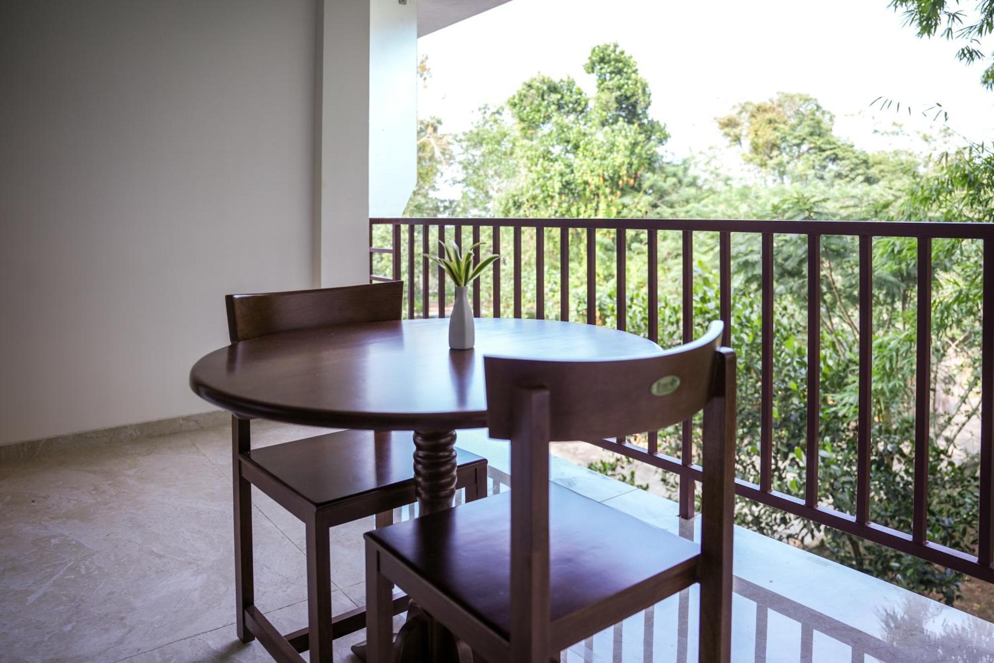 सहारा Coorg Cliffs 4*